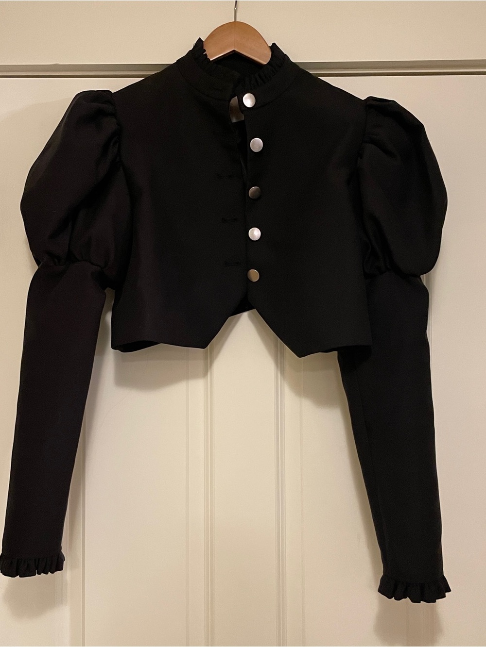 Selkie Black Cropped Puff-Sleeve Jacket - Picture 3 of 7